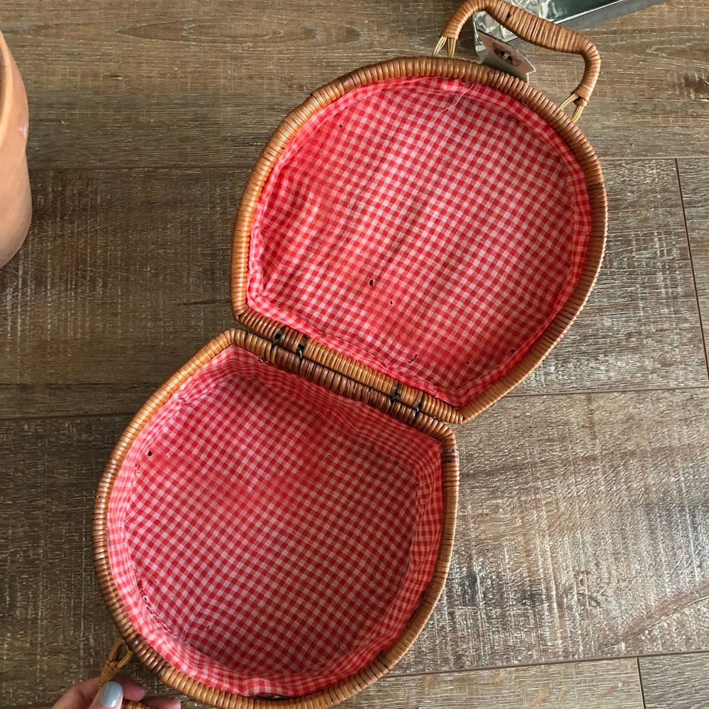 Vintage Basket Purse - Picture 5 of 8